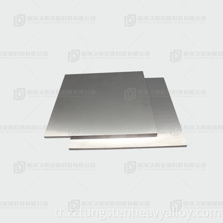 Sintered tungsten alloy plate for counterweight